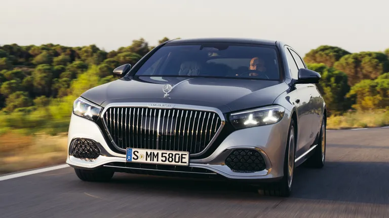 Front view of the 2027 Maybach S-Class showcasing its 20% larger illuminated grille.