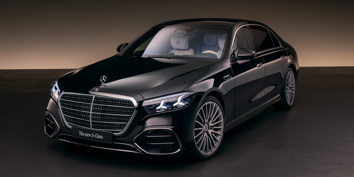 2027 Mercedes-Benz S-Class: New Flat-Plane Crank V-8 and AI-Powered Luxury