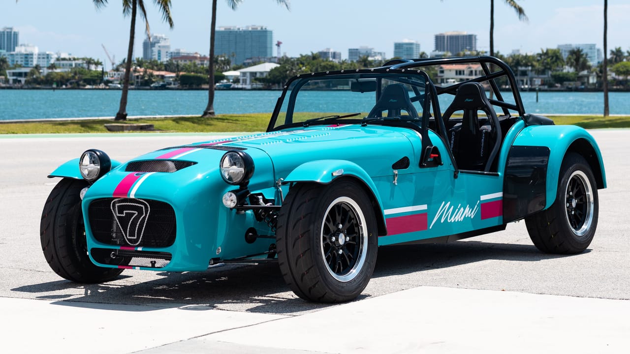 Caterham Seven Miami GP Edition: Neon Track Special