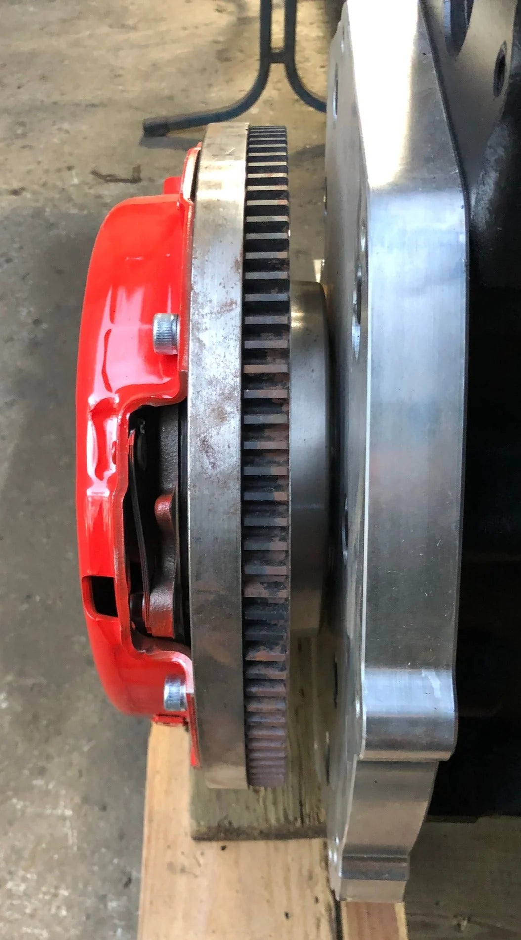 High-performance heavy-duty clutch and mounting hardware for a Cummins conversion kit.