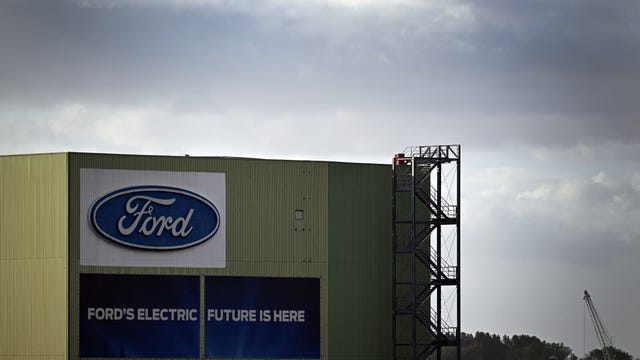 A professional featured image placeholder representing automotive industry news.